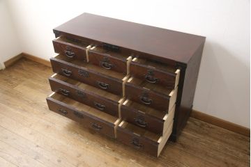 中古　美品　ケヤキ(欅)材・中桐　落ち着いた品のある佇まいが魅力的な国産民芸箪笥(和箪笥、収納箪笥、引き出し、チェスト)(R-058064)