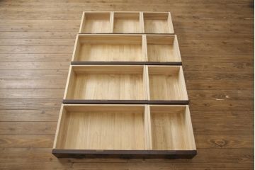 中古　美品　ケヤキ(欅)材・中桐　落ち着いた品のある佇まいが魅力的な国産民芸箪笥(和箪笥、収納箪笥、引き出し、チェスト)(R-058064)