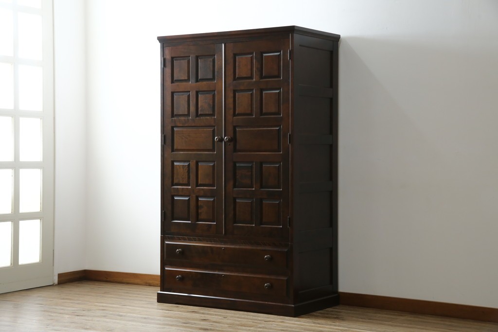 中古　北海道民芸家具　鏡付き　上質な佇まいが格調高いワードローブ　(R-058065)