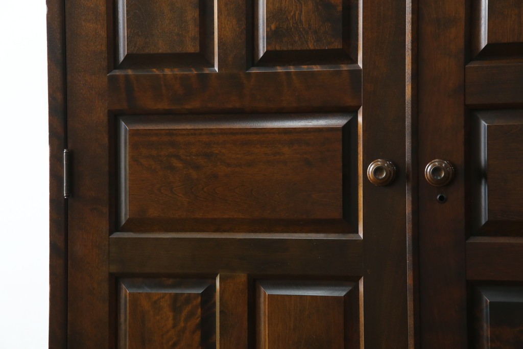 中古　北海道民芸家具　鏡付き　上質な佇まいが格調高いワードローブ　(R-058065)