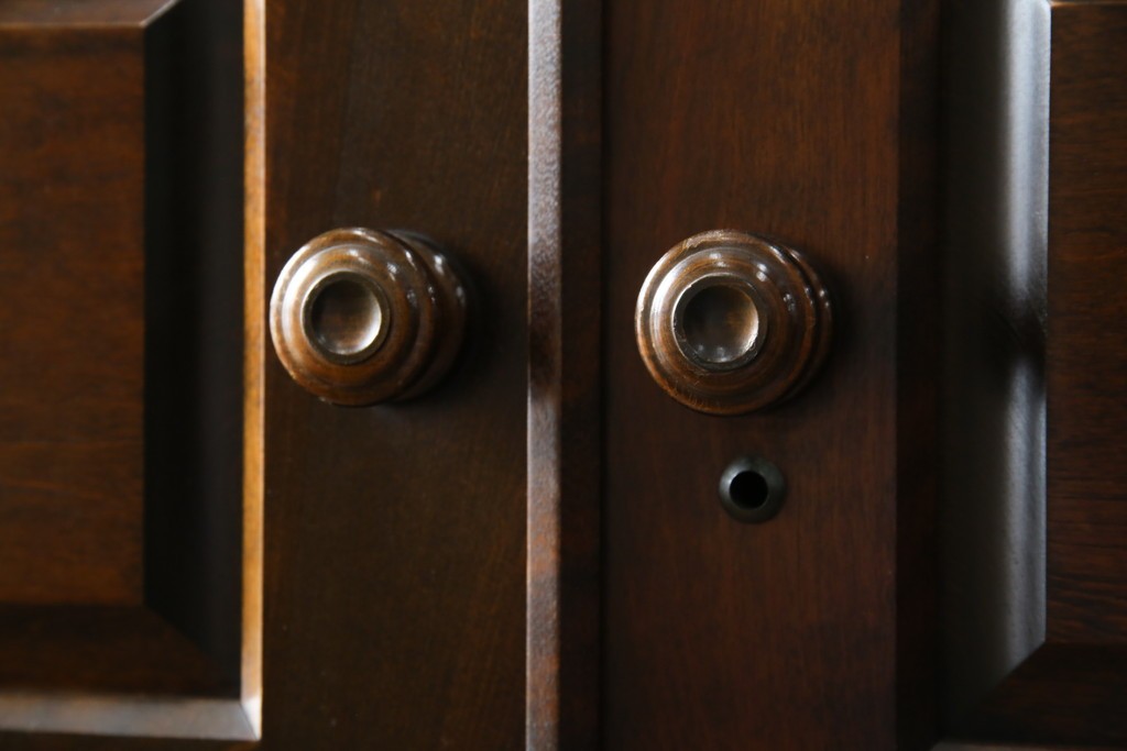 中古　北海道民芸家具　鏡付き　上質な佇まいが格調高いワードローブ　(R-058065)