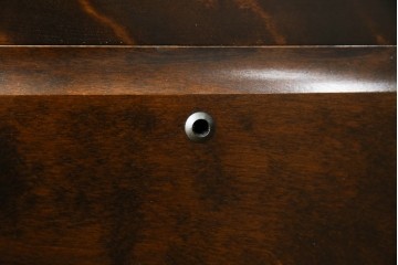 中古　北海道民芸家具　鏡付き　上質な佇まいが格調高いワードローブ　(R-058065)