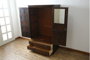 中古　北海道民芸家具　鏡付き　上質な佇まいが格調高いワードローブ　(R-058065)