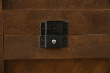 中古　北海道民芸家具　鏡付き　上質な佇まいが格調高いワードローブ　(R-058065)