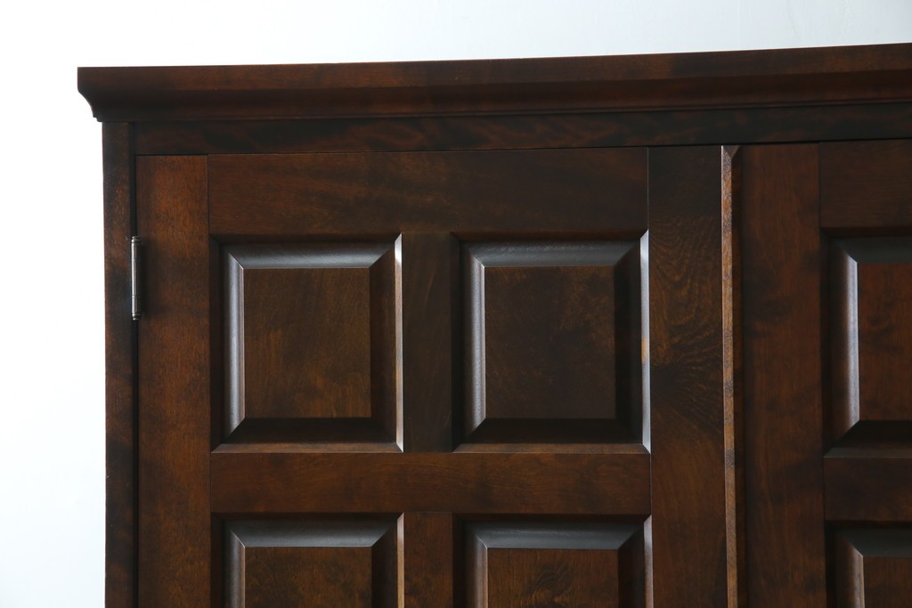 中古　北海道民芸家具　鏡付き　上質な佇まいが格調高いワードローブ　(R-058065)