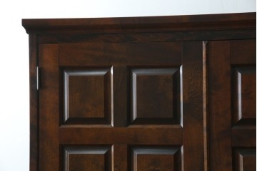 中古　北海道民芸家具　鏡付き　上質な佇まいが格調高いワードローブ　(R-058065)