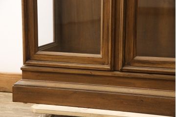 中古　美品　DREXEL HERITAGE(ドレクセルヘリテイジ)　品のある佇まいが魅力的なキュリオケース(定価約62万円)(飾り棚、ガラスケース、ショーケース、キャビネット、陳列棚)(R-058066)