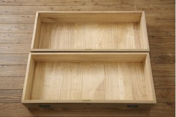 中古　国産　職人手造品　収納力抜群!!上品な佇まいが落ち着きのある空間を演出する桐箪笥(並厚、四方丸、桐たんす、着物箪笥、衣装箪笥、和タンス、引き出し)(R-058067)