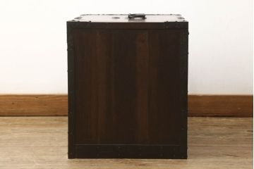 和製アンティーク　欅(ケヤキ)材　細やかな手仕事の金具が魅力的な船箪笥(掛硯型、懸硯型、舟箪笥、和箪笥、時代箪笥、小物収納)(R-058068)