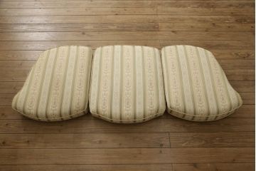 中古　イタリア高級家具　ロココ調の曲線が優美な3人掛けソファ(三人掛け、3P)(R-058073)