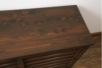 ラフジュ工房オリジナル　古建具リメイク　シンプルなデザインで取り入れやすい収納棚(戸棚、サイドボード、テレビ台)(R-058079)