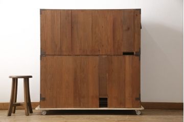 和製アンティーク　極上美品　前面栗材　漆のきれいな米沢箪笥(和箪笥、収納箪笥、時代箪笥、引き出し)(R-058084)