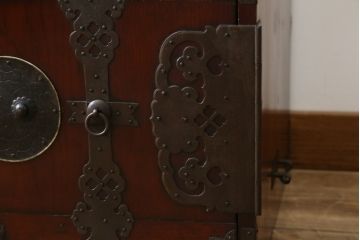 和製アンティーク　極上美品　前面栗材　漆のきれいな米沢箪笥・上段(和箪笥、収納箪笥、時代箪笥、引き出し、ローチェスト)(R-058085)