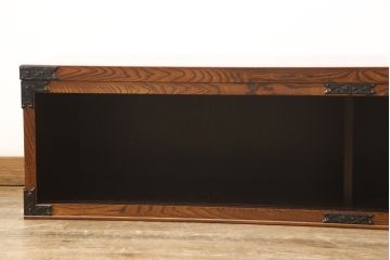 中古　国産　職人手造り　丁寧な仕事ぶりが感じられるテレビ台(テレビボード、ローボード、収納棚、民芸家具)(R-058092)