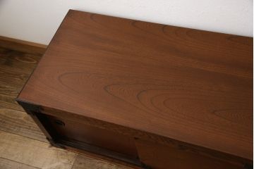 中古　国産　職人手造り　丁寧な仕事ぶりが感じられるテレビ台(テレビボード、ローボード、収納棚、民芸家具)(R-058092)