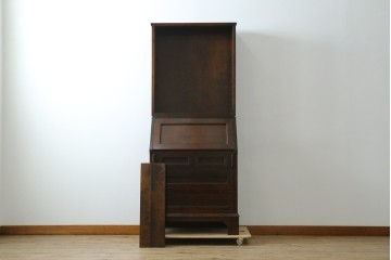 ビンテージ　国産民芸家具　高山デザインのすっきりとした佇まいのビューローブックケース　(R-058117)