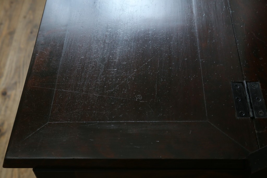 ビンテージ　国産民芸家具　高山デザインのすっきりとした佇まいのビューローブックケース　(R-058117)