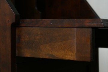 ビンテージ　国産民芸家具　高山デザインのすっきりとした佇まいのビューローブックケース　(R-058117)