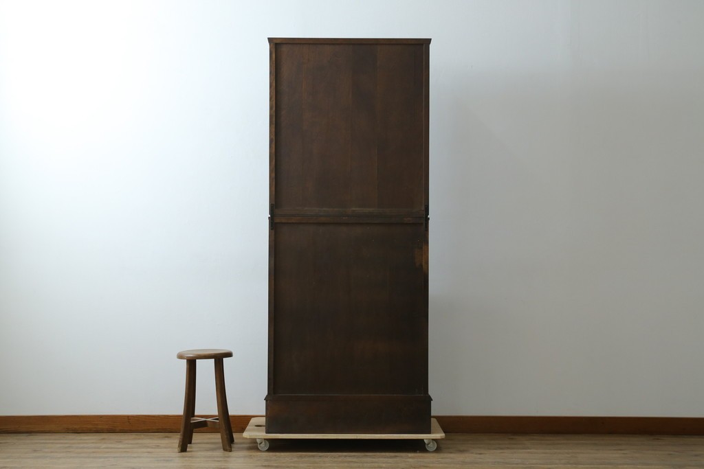 ビンテージ　国産民芸家具　高山デザインのすっきりとした佇まいのビューローブックケース　(R-058117)