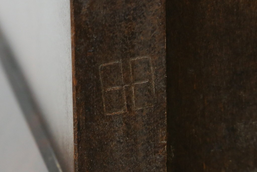 ビンテージ　国産民芸家具　高山デザインのすっきりとした佇まいのビューローブックケース　(R-058117)