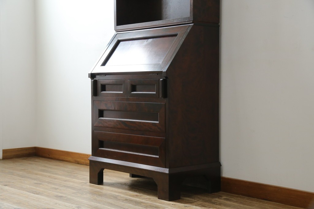 ビンテージ　国産民芸家具　高山デザインのすっきりとした佇まいのビューローブックケース　(R-058118)