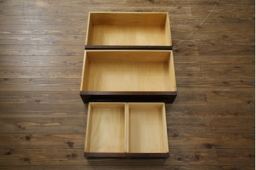 ビンテージ　国産民芸家具　高山デザインのすっきりとした佇まいのビューローブックケース　(R-058118)