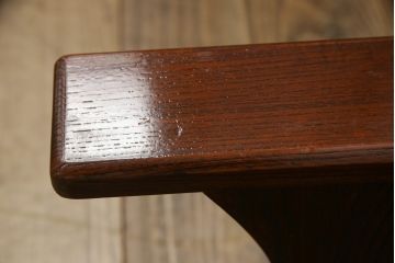 希少!!　絶版品　中古　美品　駿河民芸　欅(ケヤキ)材　四つ割り菱透かしが目を引く座椅子2脚セット(座イス、座いす)(R-058124)