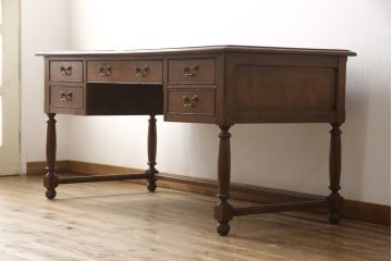 中古　美品　アメリカ高級家具　ヒッコリーホワイト(HICKORY WHITE)　クラシカルな雰囲気を醸し出すアンティーク調デスク(定価約100万円)(両袖机、ワークデスク、在宅ワーク用、テーブル)(R-058148)