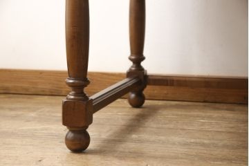 中古　美品　アメリカ高級家具　ヒッコリーホワイト(HICKORY WHITE)　クラシカルな雰囲気を醸し出すアンティーク調デスク(定価約100万円)(両袖机、ワークデスク、在宅ワーク用、テーブル)(R-058148)