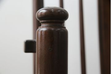 中古　美品　松本民芸家具　H型　すっきりと洗練されたシルエットのスピンドルバックベンチ(長椅子、いす、イス)(R-058154)