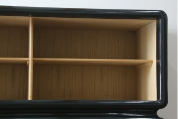 中古　展示品　美品　讃岐塗り　漆塗り　モダンな高級中桐箪笥(定価約180万円)(和箪笥、着物たんす、和服タンス、重ねタンス)(R-058156)