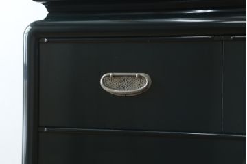 中古　展示品　美品　讃岐塗り　漆塗り　モダンな高級中桐箪笥(定価約180万円)(和箪笥、着物たんす、和服タンス、重ねタンス)(R-058156)