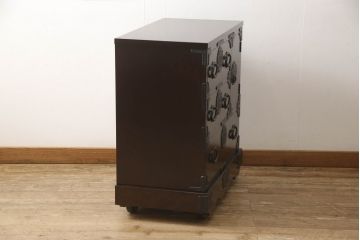 中古　超美品　岩谷堂箪笥　厚みのある金具が風格を感じさせる車箪笥(小箪笥、チェスト、引き出し)(R-058170)