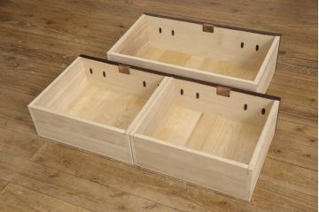 中古　超美品　岩谷堂箪笥　厚みのある金具が風格を感じさせる車箪笥(小箪笥、チェスト、引き出し)(R-058170)