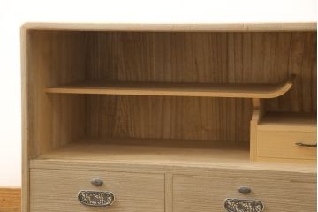 中古　国産　職人手造り　上品な和を演出してくれる総桐箪笥ローボード(テレビ台、テレビボード、桐たんす、和タンス、収納棚、戸棚、引き出し、並厚)(R-058171)