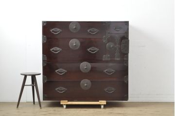アンティーク家具　大正〜昭和初期　前面栗材　美品　漆のきれいな米沢箪笥(重ね箪笥、和たんす、収納箪笥、時代箪笥、整理タンス)(R-058189)