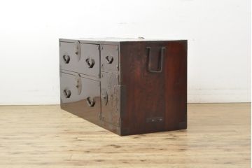 アンティーク家具　大正〜昭和初期　前面栗材　美品　漆のきれいな米沢箪笥ローボード(ローチェスト、和たんす、収納箪笥、時代箪笥、整理タンス)(R-058190)
