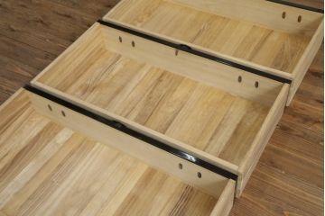 中古　超美品　手打ち金具　岩谷堂箪笥　艶やかな黒漆塗りが存在感たっぷりの整理箪笥(衣装タンス、引き出し、チェスト)(定価約90万円)(R-058192)
