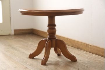 中古　超美品　横浜クラシック家具　ダニエル(Daniel)　レオナ (Leona)　A-317　温かみのある色合いが魅力の丸テーブル(定価約21万円)(ラウンドテーブル、コーヒーテーブル、サイドテーブル)(R-058200)