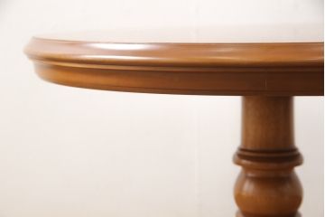 中古　超美品　横浜クラシック家具　ダニエル(Daniel)　レオナ (Leona)　A-317　温かみのある色合いが魅力の丸テーブル(定価約21万円)(ラウンドテーブル、コーヒーテーブル、サイドテーブル)(R-058200)