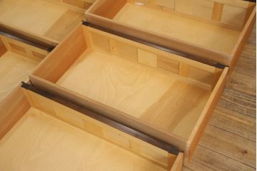 中古　超美品　特注品　松本民芸家具　激レア!クラシカルかつモダンなデザインが魅力的なチェスト(引き出し、サイドチェスト、衣装タンス)(R-058205)