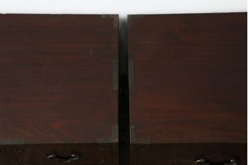 和製アンティーク　前面栗材　趣ある金具が魅力的な米沢箪笥(重ね箪笥、和たんす、収納箪笥、時代箪笥、整理タンス)(R-058213)