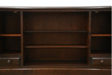 中古　北海道民芸家具　クラシカルな雰囲気が魅力!　落ち着きのある空間づくりにおすすめのサイドボード　(R-058222)