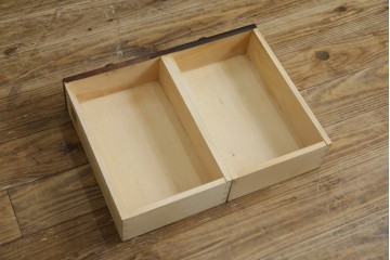 中古　北海道民芸家具　クラシカルな雰囲気が魅力!　落ち着きのある空間づくりにおすすめのサイドボード　(R-058222)