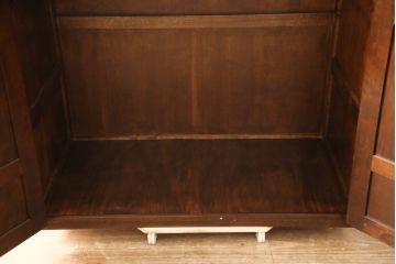 中古　美品　松本民芸家具　直線的なデザインがシックな印象を高めるワードローブ(収納棚、戸棚、キャビネット)(R-058226)