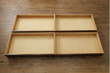 中古　美品　松本民芸家具　ヒノキ天板リメイク　落ち着きのある佇まいがシックな雰囲気を醸し出すチェスト(サイドチェスト、引き出し)(R-058227)