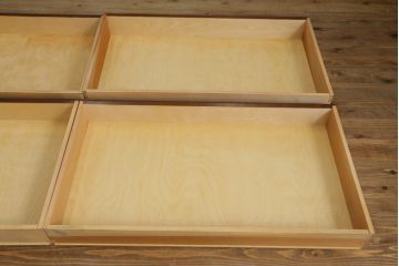 中古　美品　松本民芸家具　ヒノキ天板リメイク　落ち着きのある佇まいがシックな雰囲気を醸し出すチェスト(サイドチェスト、引き出し)(R-058227)