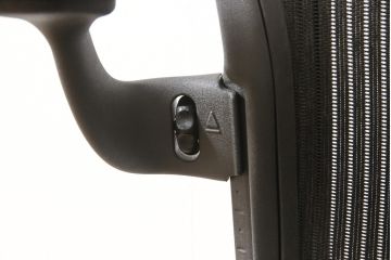 中古　美品　Hermanmiller(ハーマンミラー社)　ランバーサポート　Bサイズ　座り心地を追求したアーロンチェア(オフィスチェア、アームチェア、ワークチェア)(R-058228)