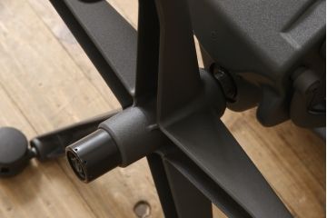中古　美品　Hermanmiller(ハーマンミラー社)　ランバーサポート　Bサイズ　座り心地を追求したアーロンチェア(オフィスチェア、アームチェア、ワークチェア)(R-058228)