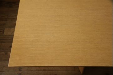 中古　美品　arflex(アルフレックス)　TAVOLO NAVE(タボロ・ナーベ)　スタイリッシュな佇まいが目を引くダイニングテーブル(食卓、6人掛け、作業台)(定価約40万円)(R-058233)